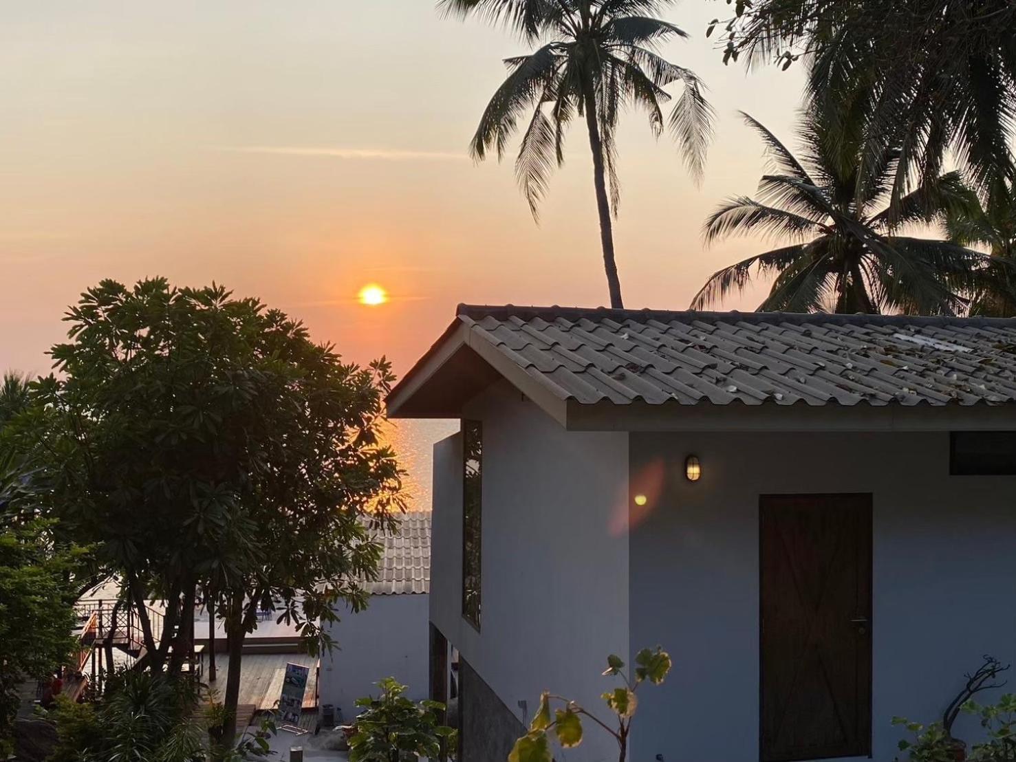 P.D. Beach Resort Ko Tao Exterior photo